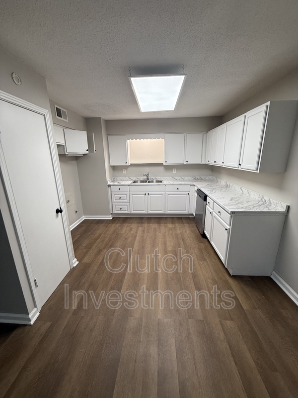 Horn Lake House: 2935 Briarwood Drive