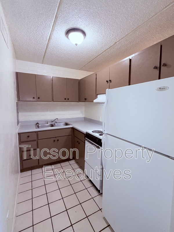 Tucson Condo: 20 North Leonora Avenue - 122