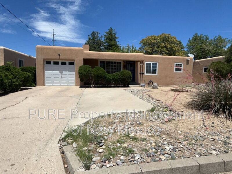 Albuquerque House: 6013 Zimmerman Ave NE