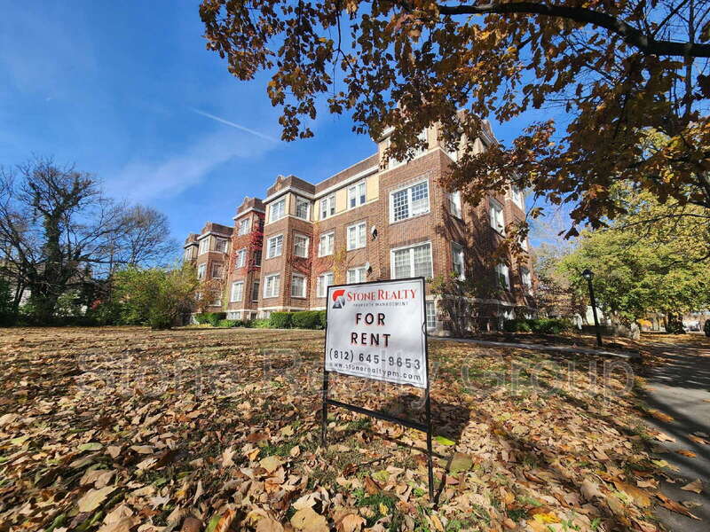 Terre Haute Condo: 525 South 6th Street