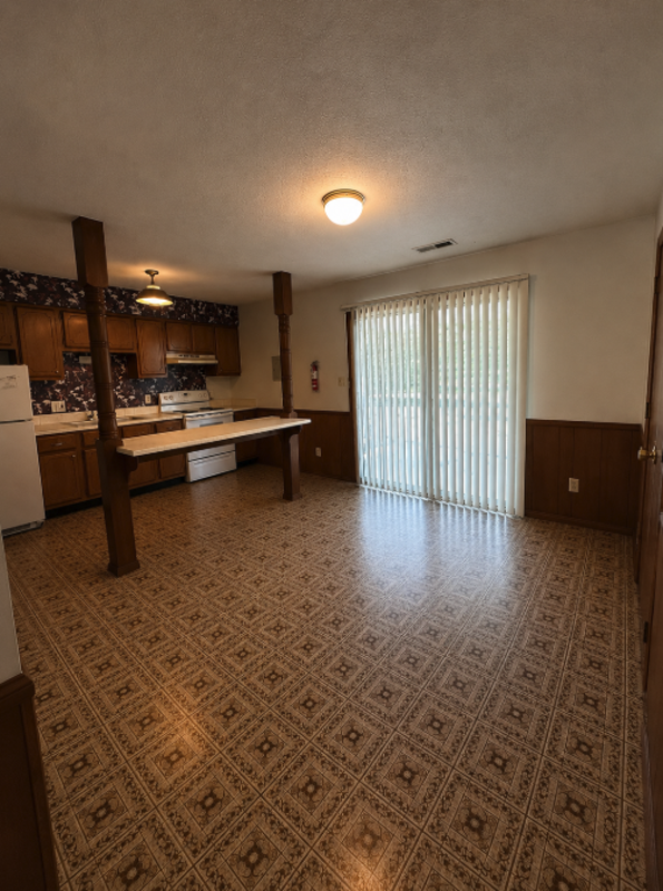 Lawrence Condo: 946 Indiana Street - 1