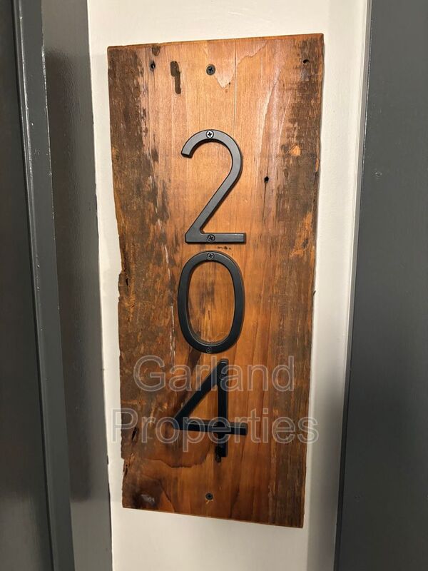 Pulaski Apartment: 73 West Main Street,