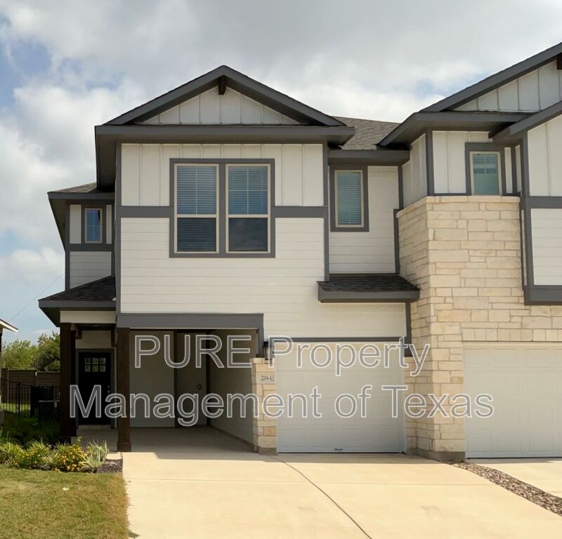 Pflugerville Townhome: 2204 Cornfield Dr