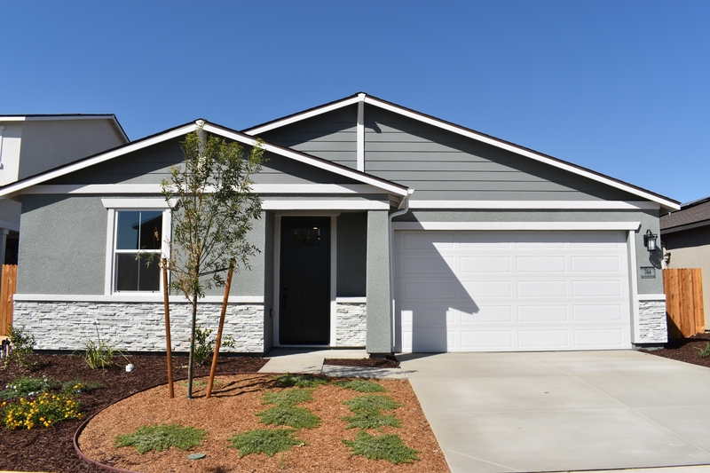 Merced House: 744 Stephanie Drive