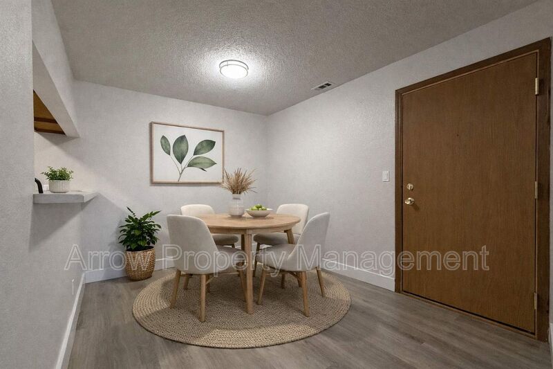 Lincoln Condo: 2384 North 44th Street