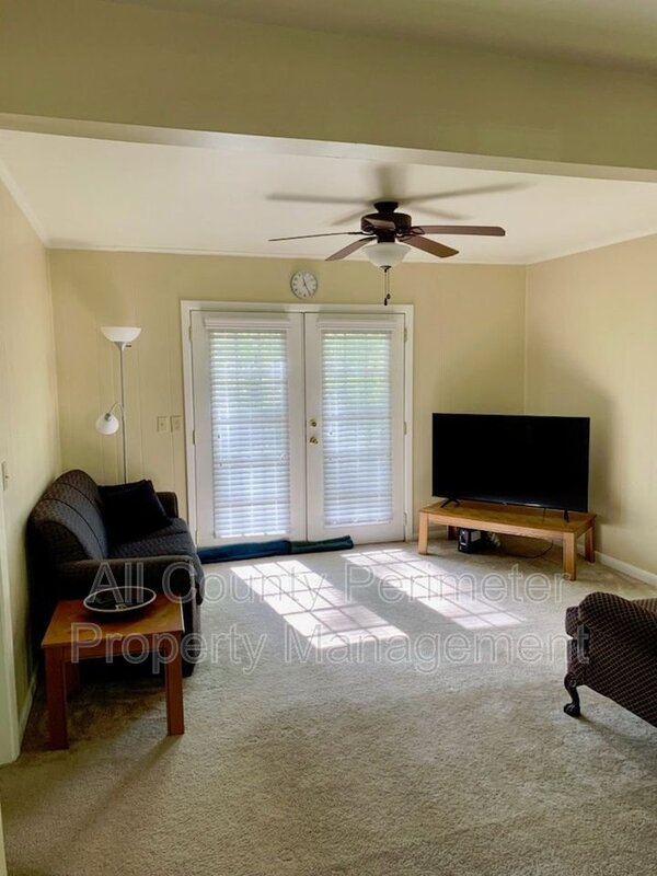 Main Rental Photo 8