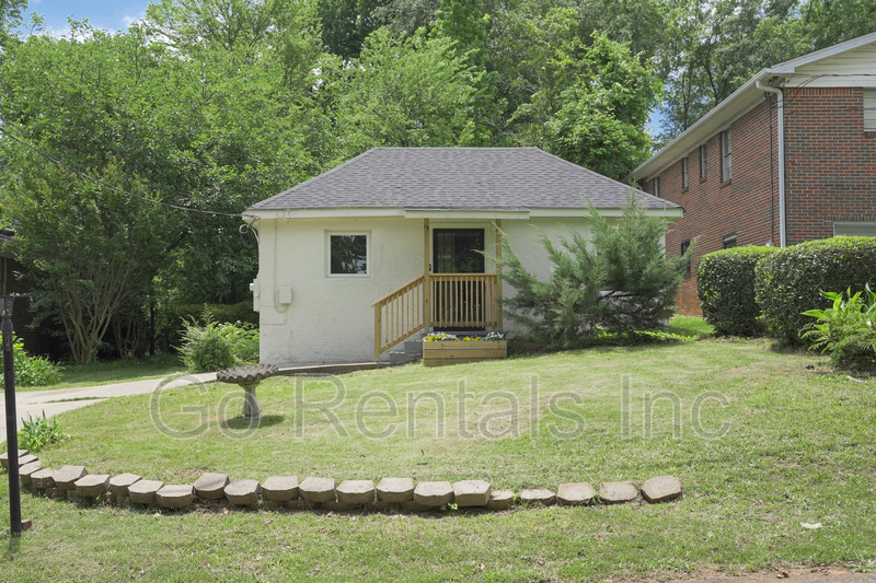 Birmingham House: 407 Green Springs Avenue South