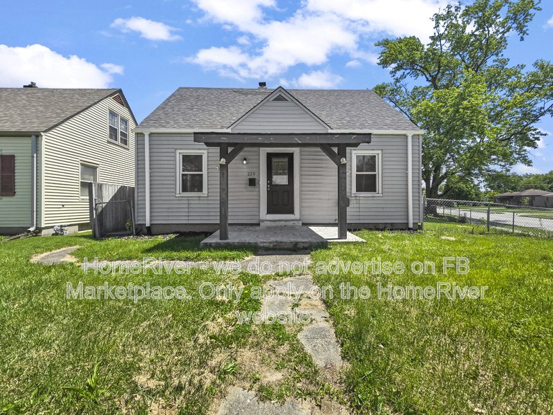Beech Grove House: 229 S 7th Ave