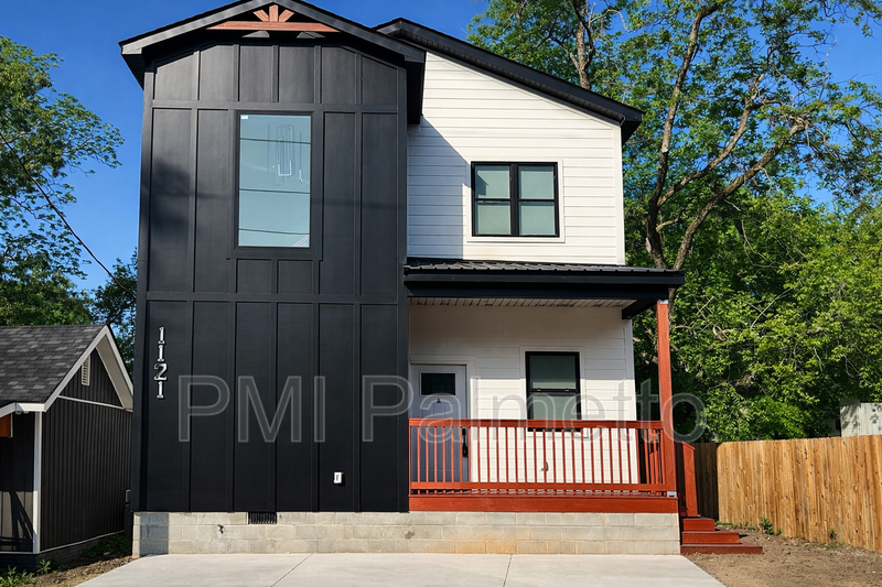 Columbia House: 1121 Zeigler Street
