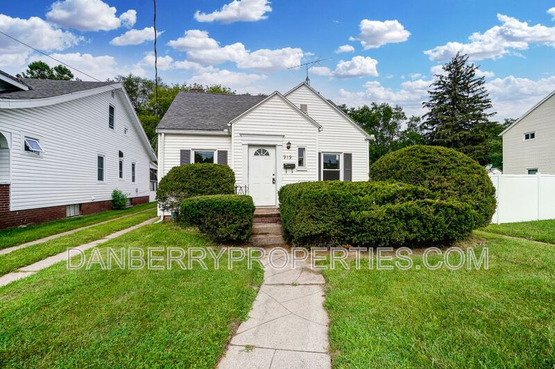 Toledo Condo: 919 Brookley Blvd - 1