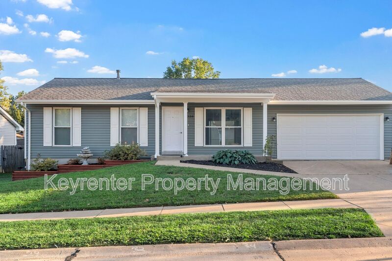 O'Fallon House: 1338 Manuka Dr