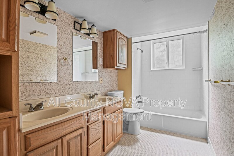 Main Rental Photo 13