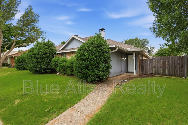 Cedar Hill House: 711 Penn Place