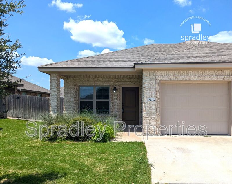 Troy Townhome: 206A Juniper Dr