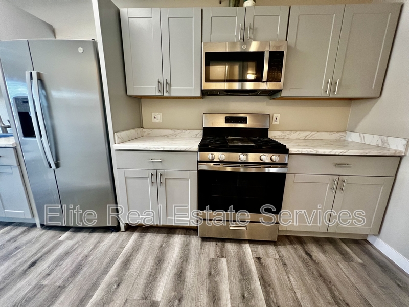 Chula Vista House: 118 Cedar Avenue