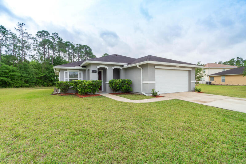 Jacksonville House: 2557 Reagan Lakes Lane
