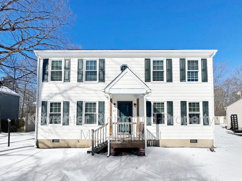 Ashland House: 117 Five Oaks Lane