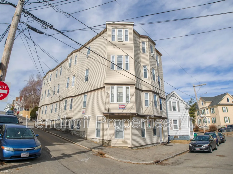 Lowell Condo: 82 Gershom Avenue #4