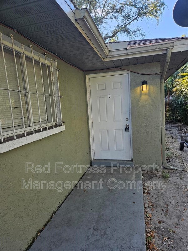 Fort Myers Condo: 2748 Orange St