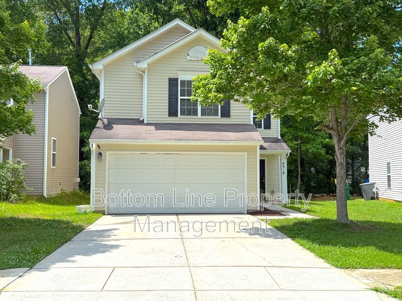 Charlotte House: 4918 Muskogee Dr