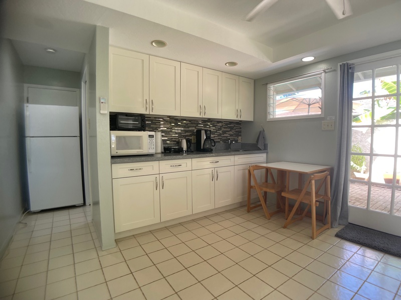 Kailua Condo: 871 Kainui Drive - Studio - 1