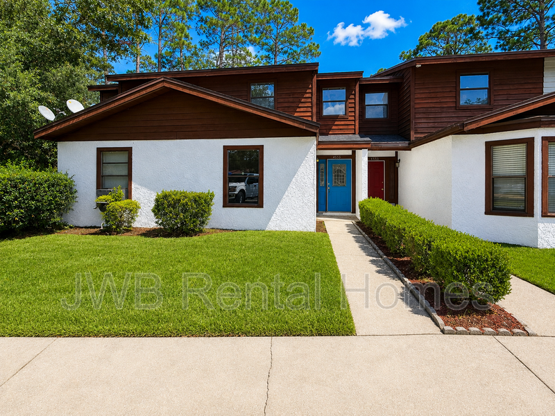 Jacksonville Townhome: 4553 Melissa Ct W