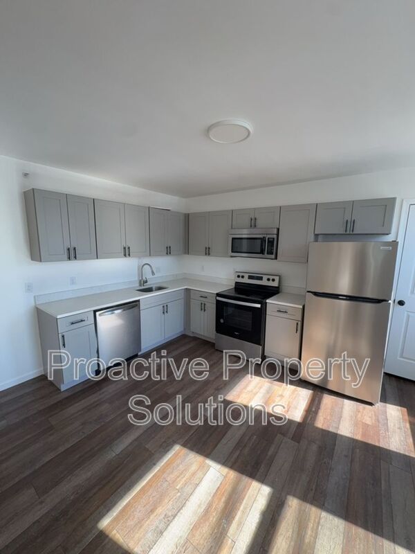 Wilkes barre House: 730 N Main St