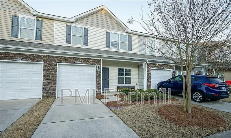Charlotte Townhome: 13769 Singleleaf Lane