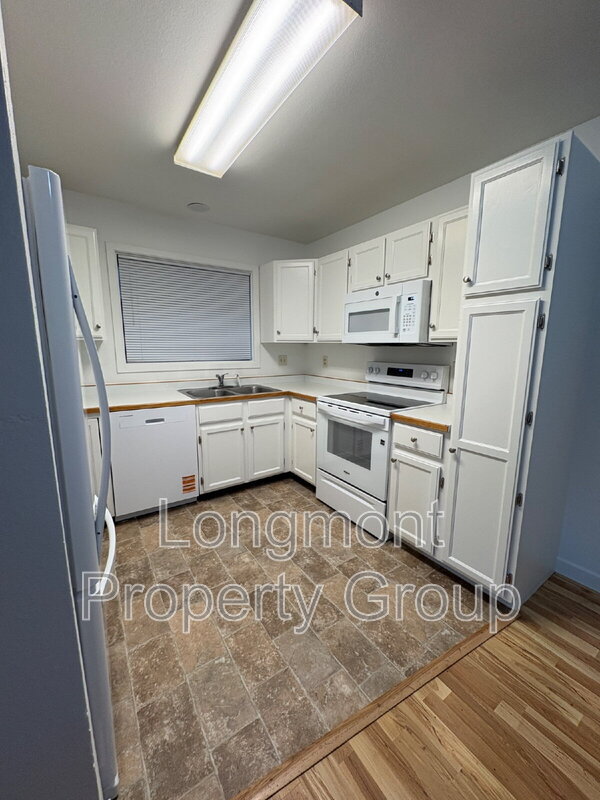 Longmont Condo: 50 19th Ave