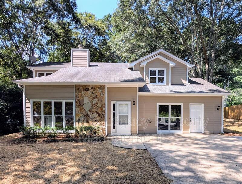 Auburn House: 125 Governors Rdg