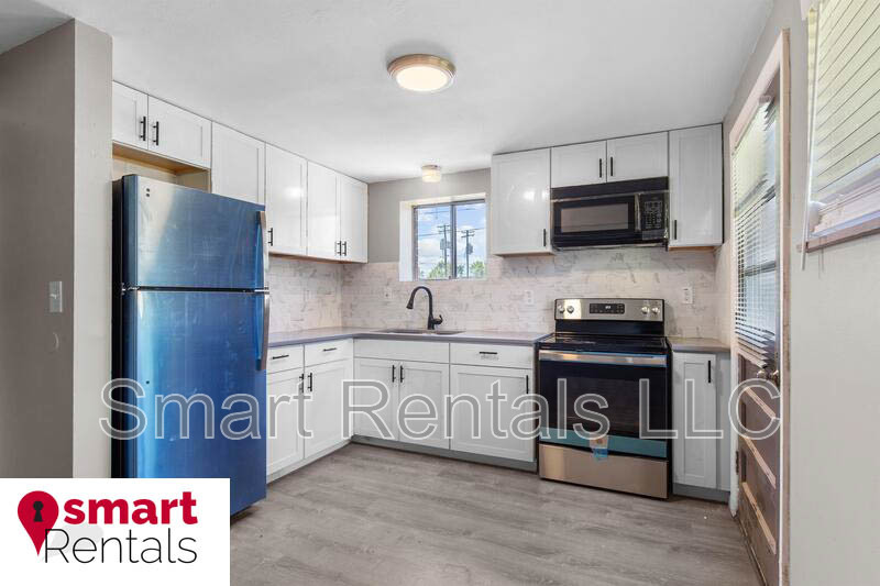 Kirkwood Condo: 497 S Holmes - B