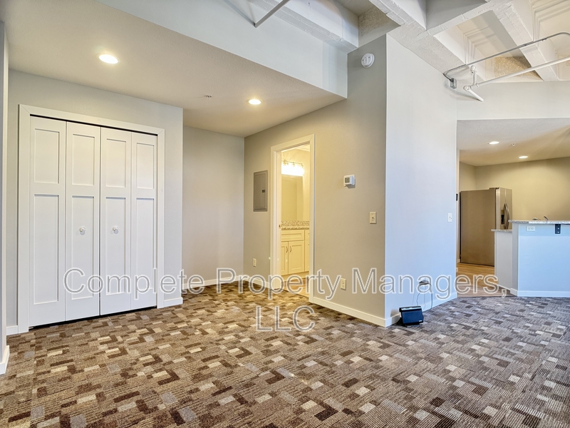 Albert Lea Condo: 207 4th St. E. - 15