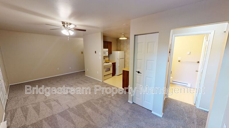 Dayton House: 7127 Springboro Pike