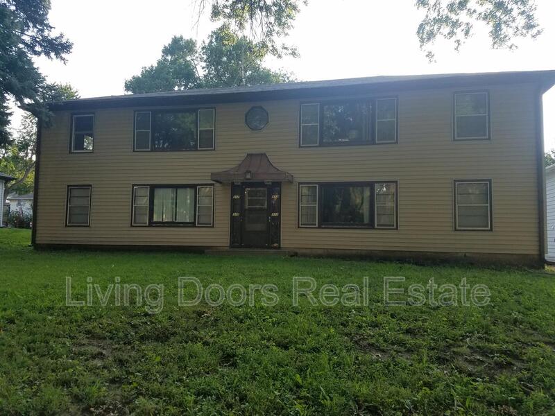 Lincoln Condo: 305 S 47th St