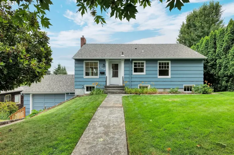 Portland House: 3416 SW 12th Ave