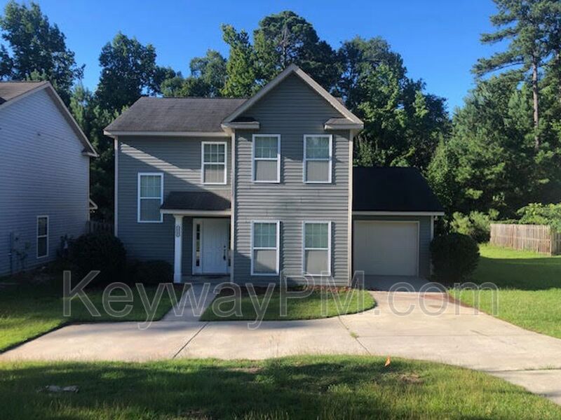 Martinez Townhome: 1468 Collins Drive