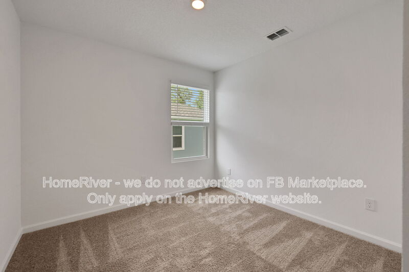 Jacksonville House: 739 Sailor Grove Ln