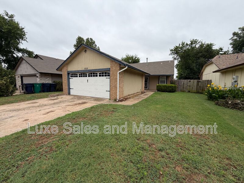 Yukon House: 12316 SW 14th Street