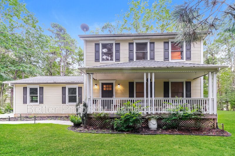 Millville House: 86 Morias Ave