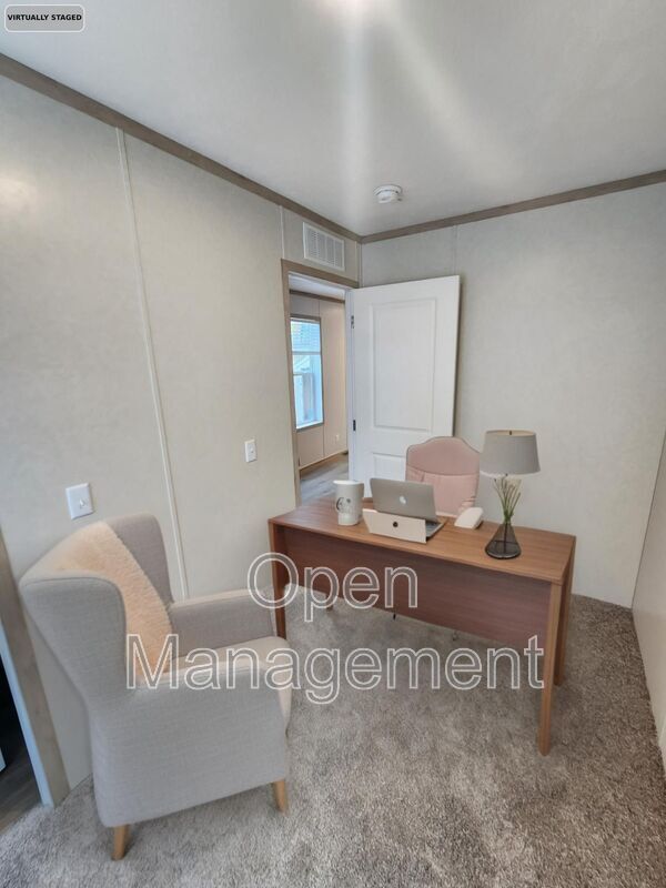 Ankeny House: 2301 Southwest Oralabor Road