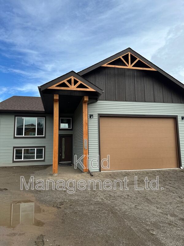 Prince George House: Monterey 216