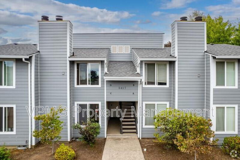 Vancouver Condo: 5415 Northeast 34th Street Unit: B