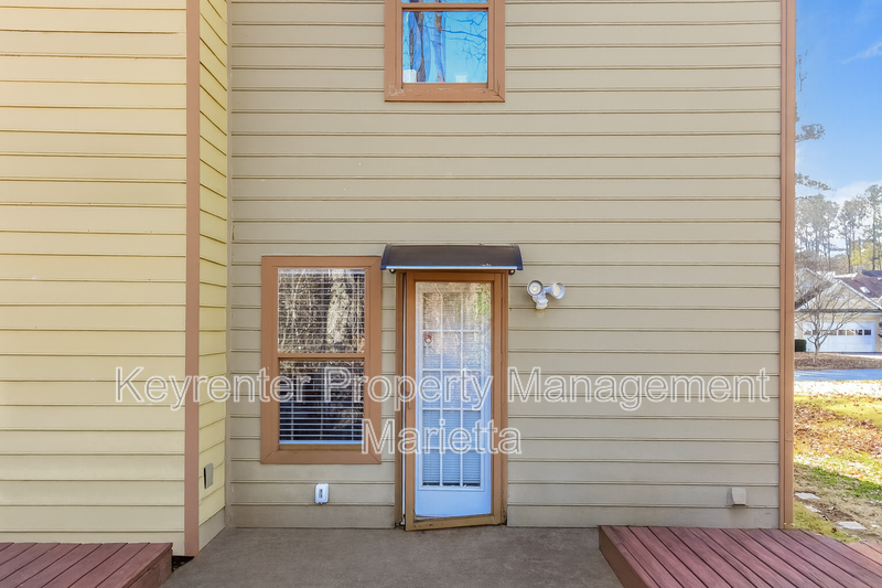 Marietta House: 1312 Brandl Dr. SW