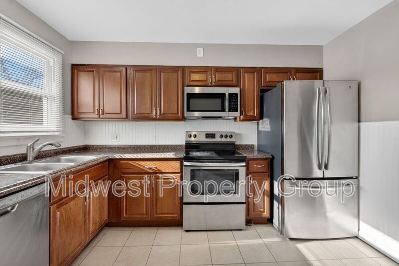 Florissant House: 90 Ruth Drive