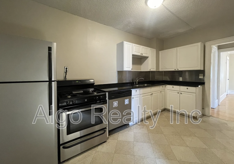 Minneapolis Condo: 3340 Stevens Ave - 3