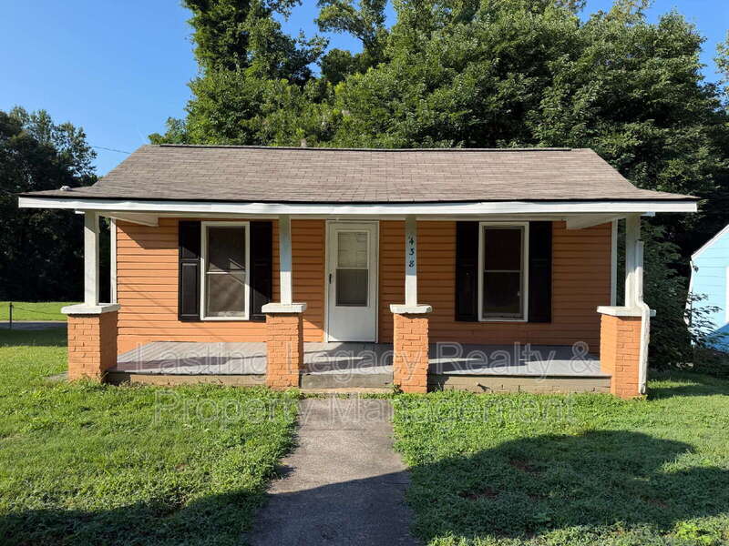 Winston Salem House: 438 Crews Street