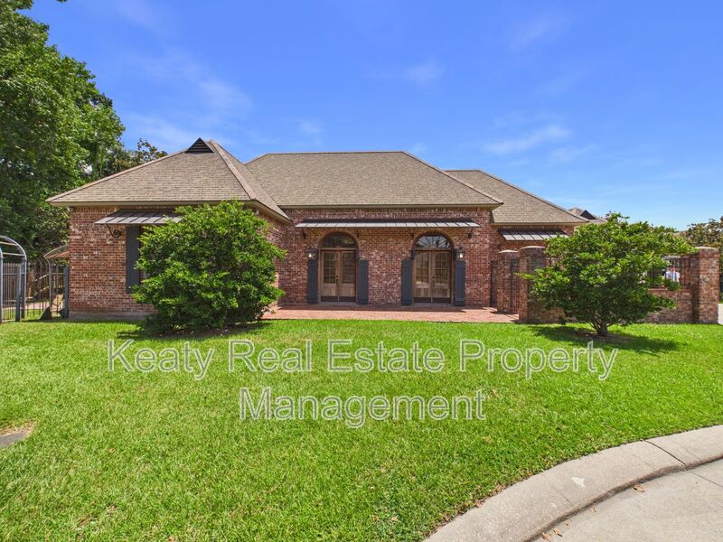 Lafayette House: 104 Studio Court (Main House)