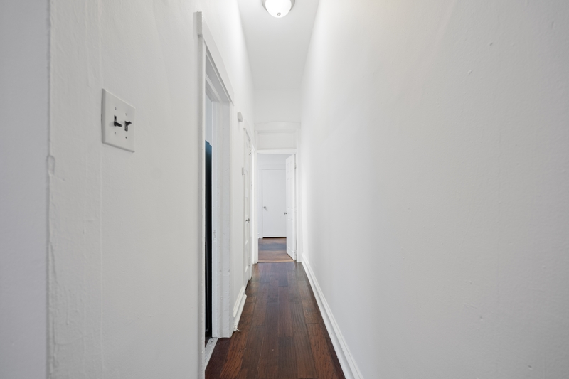 Oaklyn Condo: 156 Chestnut Avenue - 1F