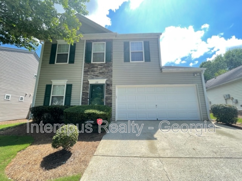 Acworth House: 238 Oak Grove Way