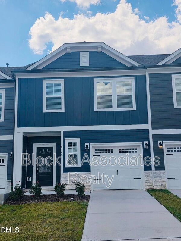 Wake Forest House: 8765 Wardle Ct